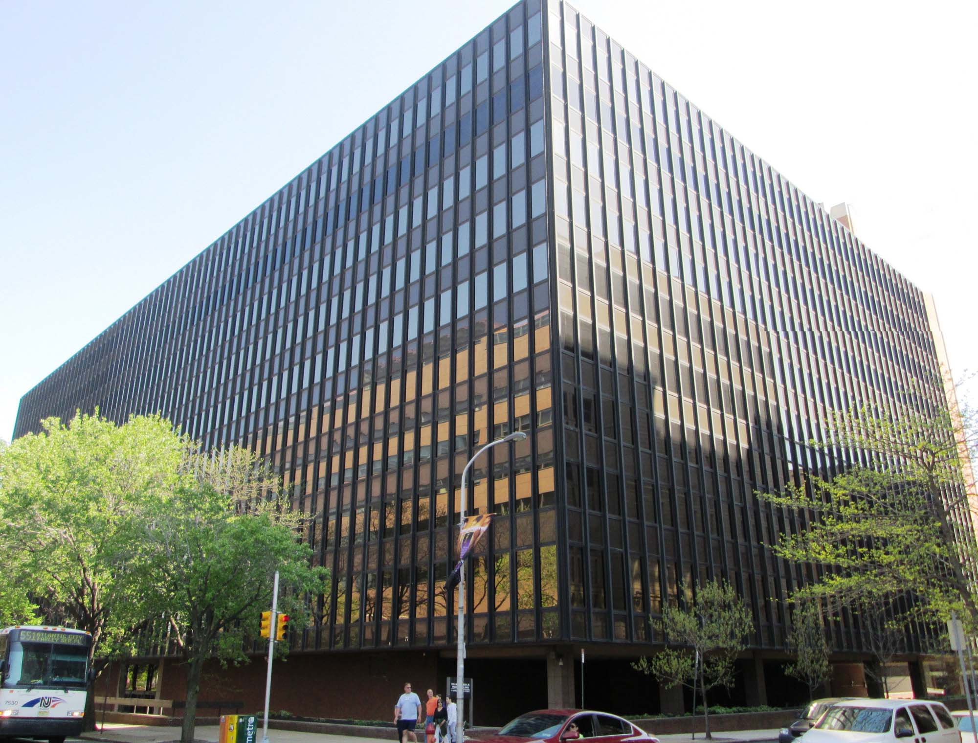 Green Federal Building Consolidation - Hill International