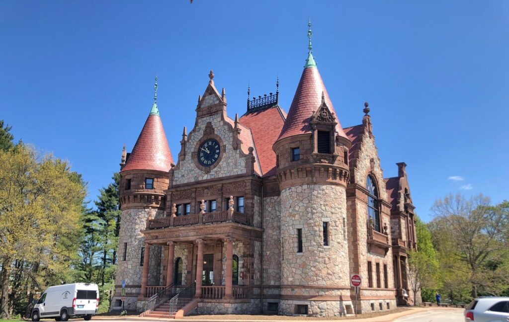 Renovation Of The Wellesley Town Hall - Hill International